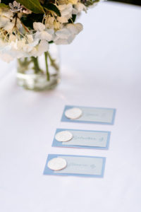 Tableau con escort cards by Roberta Patanè Weddings